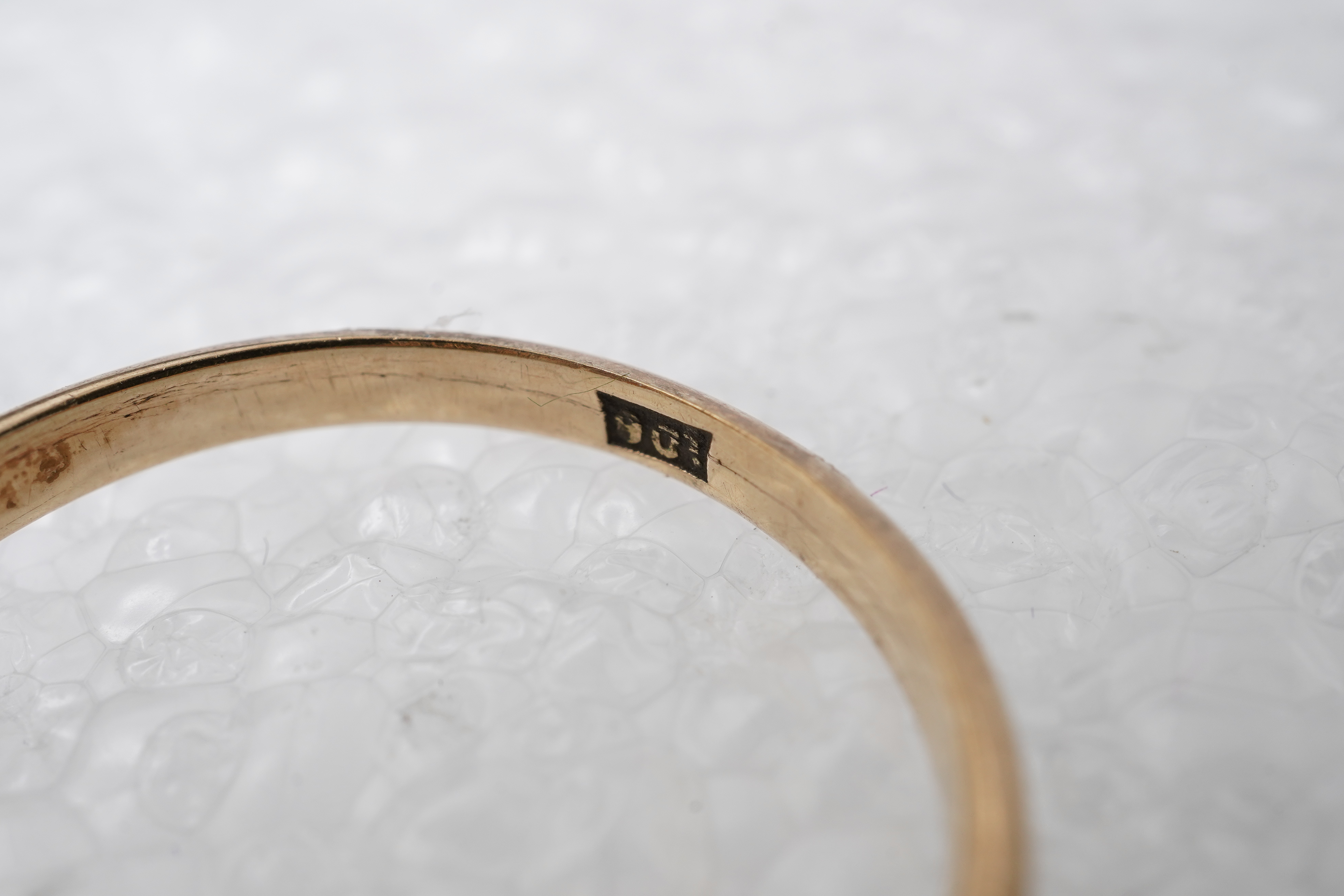 A diamond 'toi-et-moi' ring, early 20th century